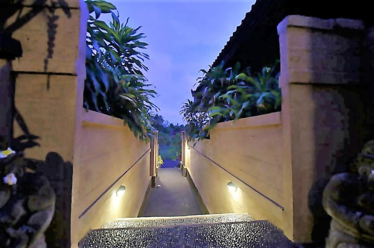 Kukuh House Ubud Exterior foto