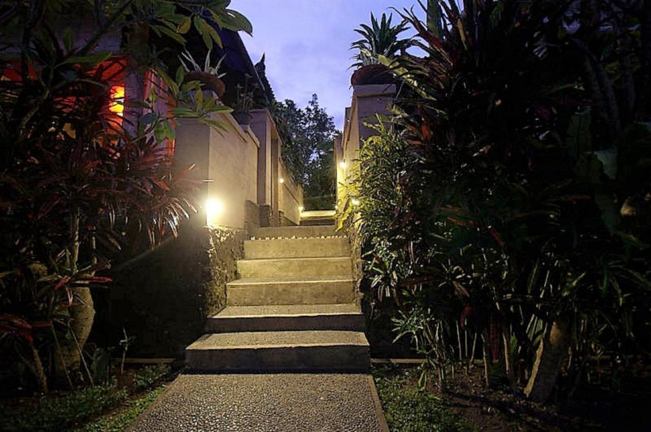 Kukuh House Ubud Exterior foto